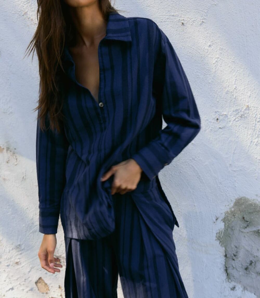 Free-est at Free People - Oversized Fallon Top - in Navy Aura